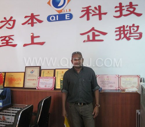 2011年7月25日，外國友人參觀考察我公司！明經(jīng)理等接待并陪同參觀！(圖1)