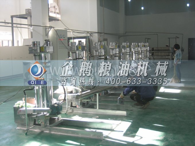 芝麻油壓榨處理設(shè)備，企鵝牌液壓榨油機勇于創(chuàng)新生產(chǎn)效率高(圖5)